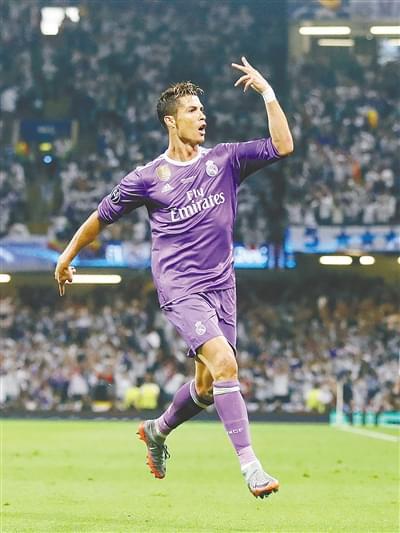 于两队在进 于两队在进