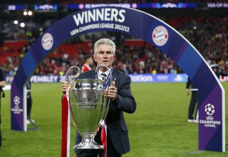 邁向新的高 邁向新的高